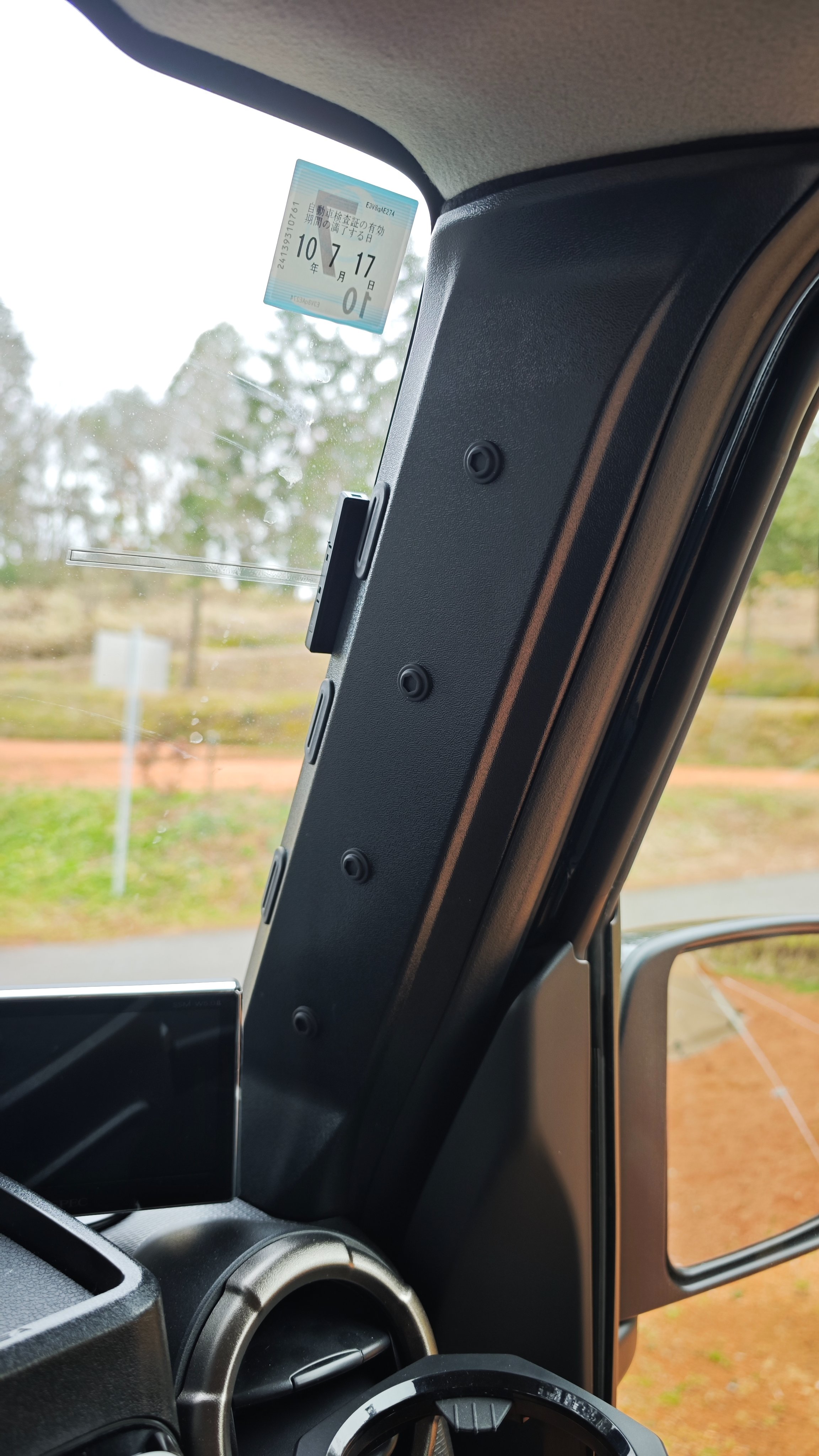 carmateさんのAピラーカバー装着！